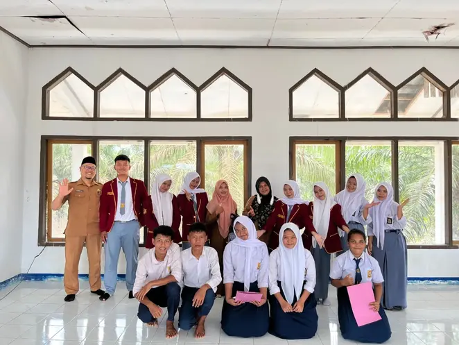 Foto berita: Sosialisasi SPMB SMA Negeri 14 Muaro Jambi Tahun Ajaran 2026/2027 di SMP Negeri 49 Muaro Jambi