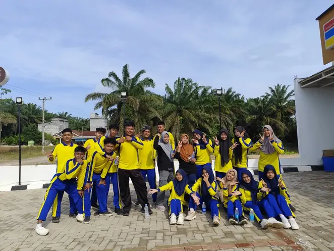 Foto berita: Siswa Kelas X dan XI SMA Negeri 14 Muaro Jambi Laksanakan Kegiatan Jogging Pagi